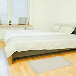 Art Modern City Centre Guest house